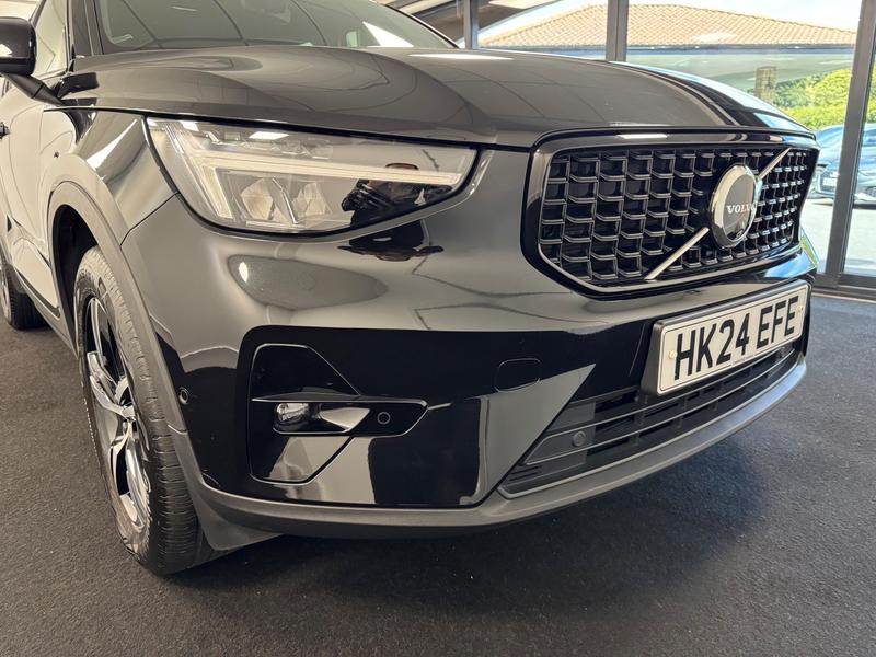 Volvo XC40 Photo 953d1e50-289f-40ab-a376-a5dd2d161896.jpg