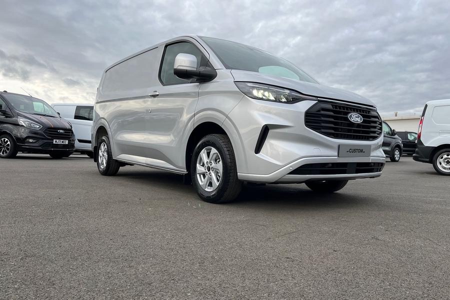 Ford TRANSIT CUSTOM Photo 9560b815-ab96-407d-a13b-a630cdf61a02.jpg