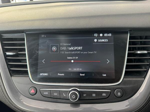 Used Vauxhall Grandland X LL69VEA 28