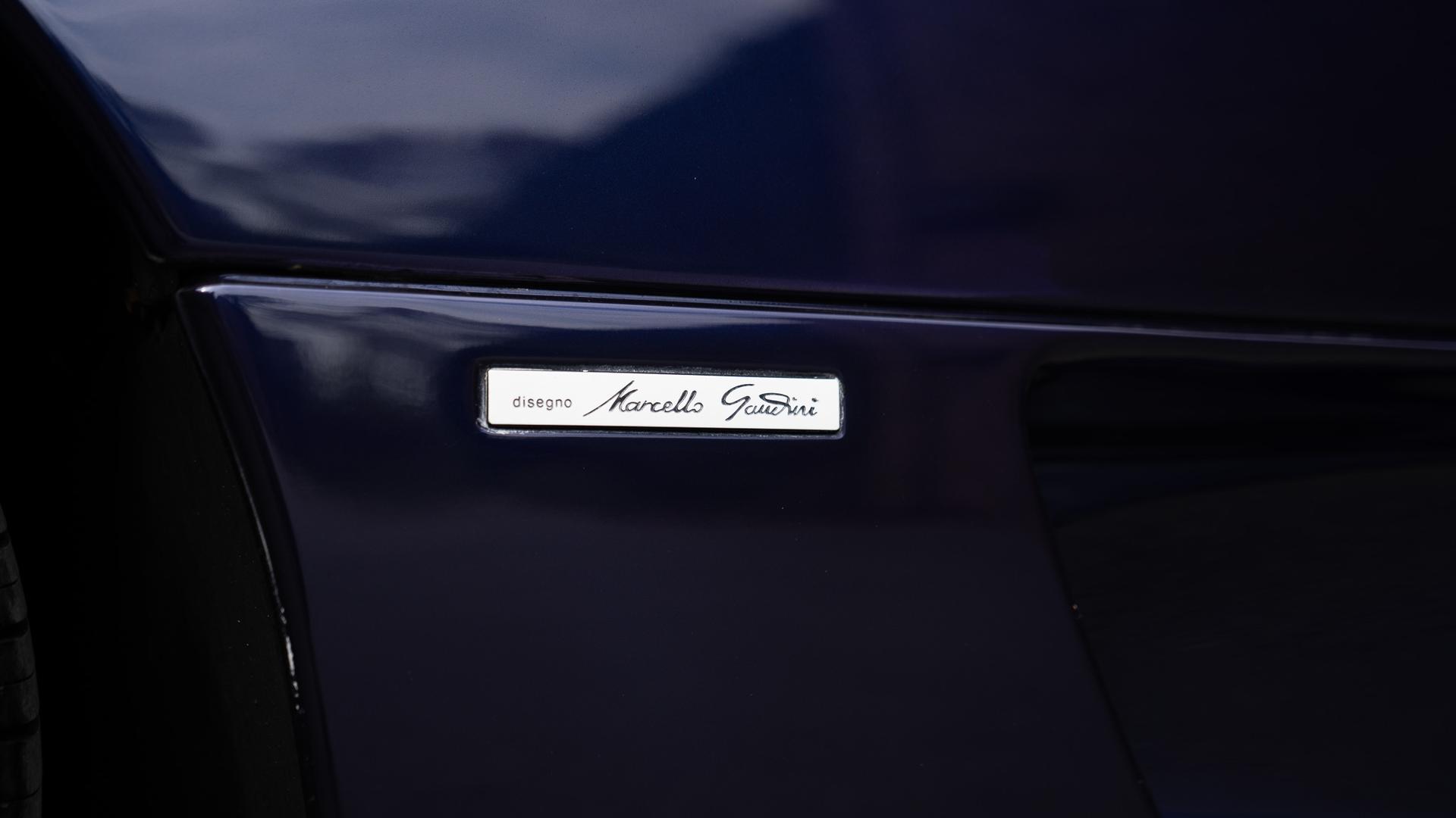 LAMBORGHINI Diablo Photo 956d5dd2-f344-48e8-bf19-451c7e9cd24a.jpg