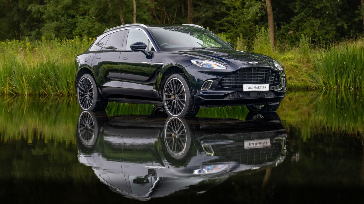 Used 2022 Aston Martin DBX 550 Ultramarine Black Signature Metallic at Tom Hartley