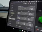 TESLA Model Y Photo 17