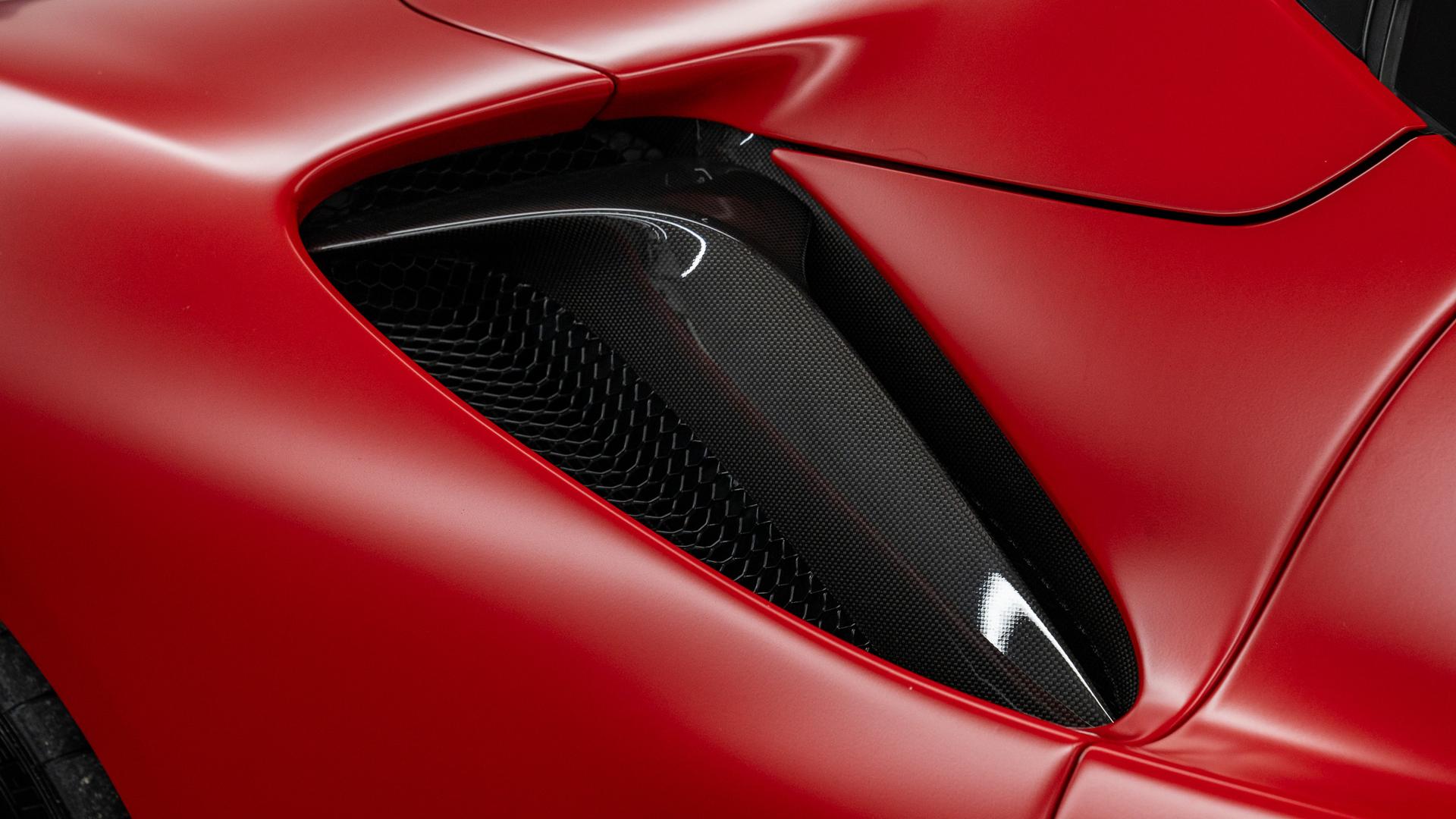 Ferrari SF90 Spider Photo 95800144-a575-4d3d-987f-c798480ebf67.jpg