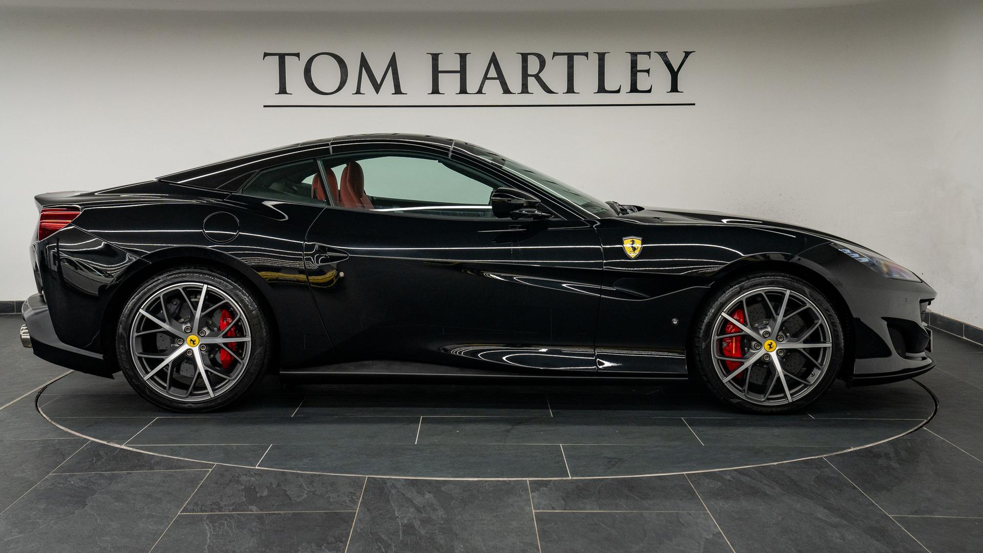Ferrari Portofino Photo 9585dd88-692d-44c8-b082-f59f7cdf2660.jpg