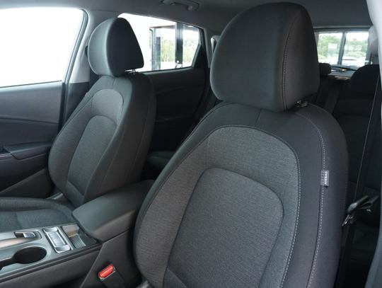 Hyundai KONA Photo 95886c6a-b8c8-4cd7-a6b6-ef7abef8621b.jpg