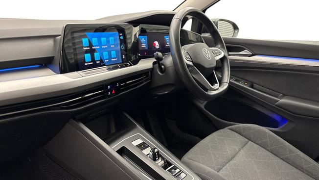 VOLKSWAGEN Golf Photo 2