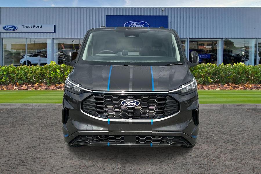 Ford TRANSIT CUSTOM Photo 95b16cad-a67b-43af-a097-b6e698ba1d2c.jpg