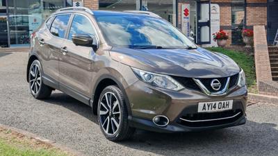 Used 2014 Nissan Qashqai 1.5 dCi Tekna SUV 5dr Diesel Manual 2WD Euro 5 (s/s) (110 ps) at Motorhouse Coleford