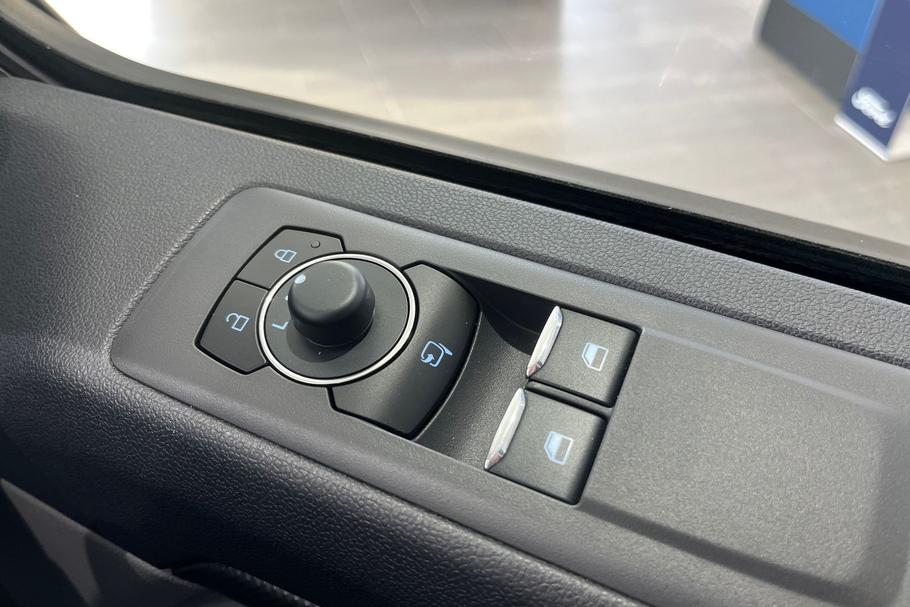 Used Ford TRANSIT CUSTOM 65/N102590 10