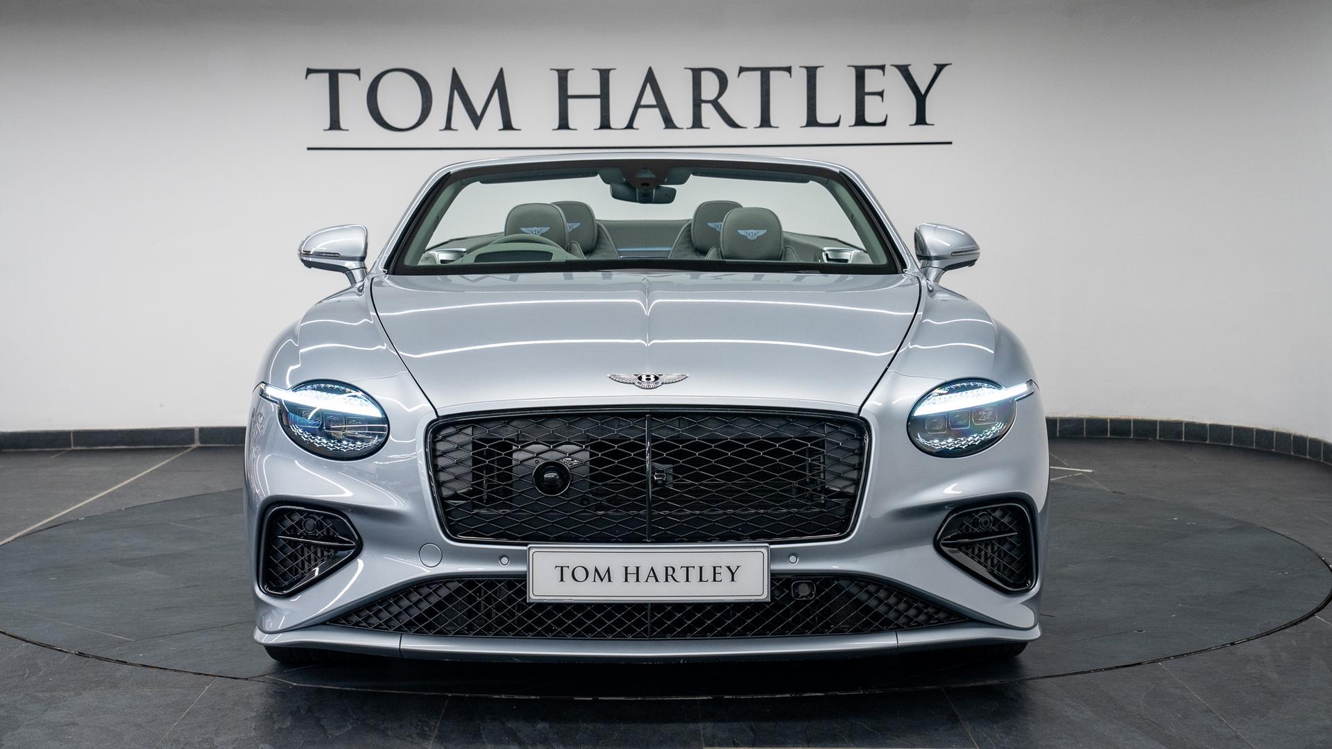 Bentley Continental Photo 95bfa63e-7774-463a-bf4c-bb06d0b16d0e.jpg