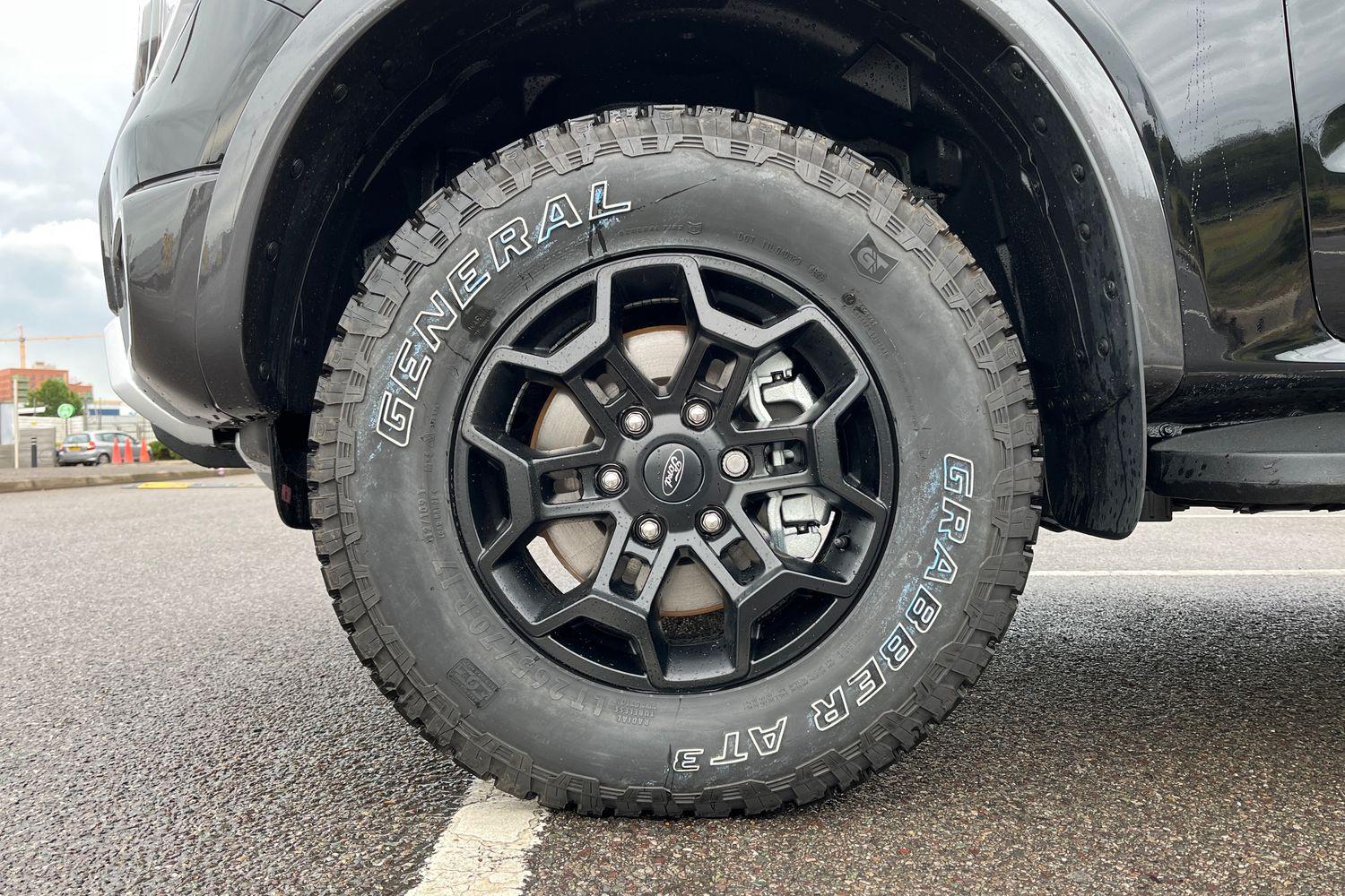 Ford RANGER Photo 22