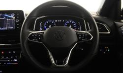 Volkswagen T-ROC Photo 8