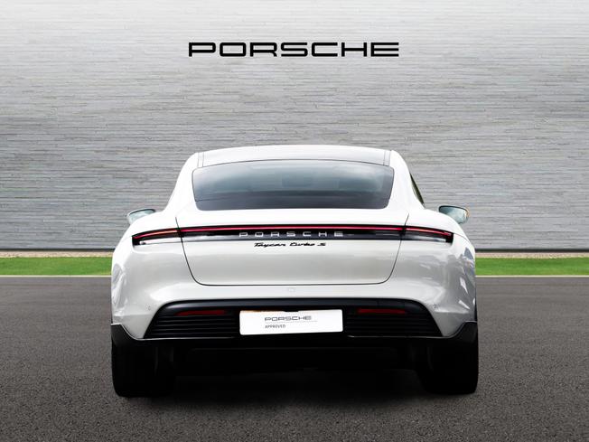 PORSCHE Taycan Photo 5