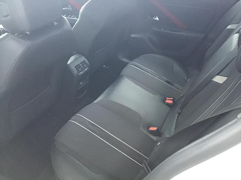 Vauxhall Astra Photo 95d2627e-9d1f-4a98-8b51-0c8b09777e5a.jpg