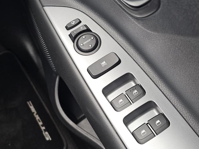 Kia Stonic Photo 95d2cc47-f791-4341-9424-22eeb63360df.jpg