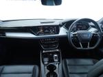 Audi e-tron GT Photo 11
