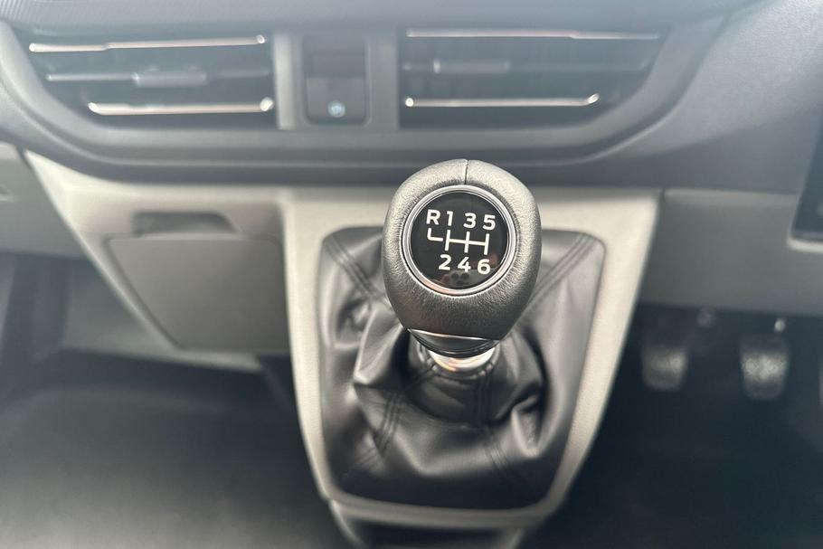 Used Ford TRANSIT CUSTOM 13/N335810 19