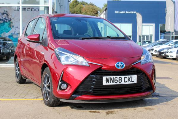 Used 2018 Toyota Yaris 1.5 VVT-h Icon Tech Hatchback 5dr Petrol Hybrid E-CVT Euro 6 (s/s) (100 ps) at Richard Sanders