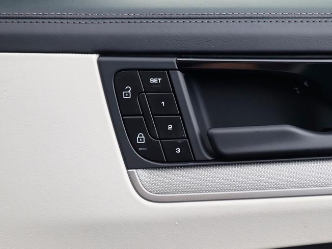 PORSCHE Cayenne Photo 27