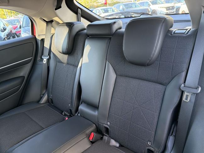 Honda HR-V Photo 96071ad6-d254-4c41-ac7b-65b6ed2d64f8.jpg