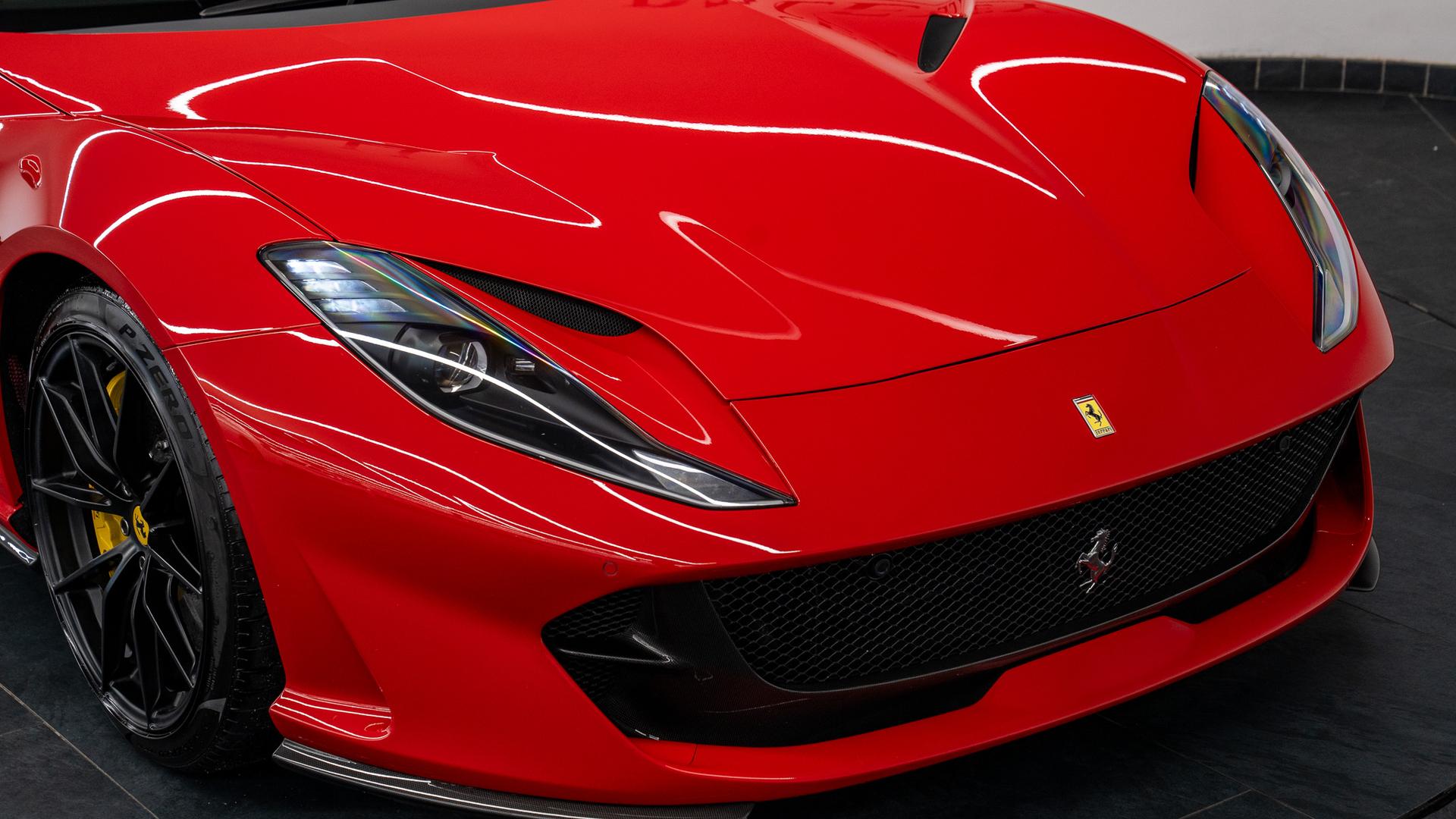 Ferrari 812 Superfast Photo 960f5bb5-b447-4b99-81ea-cec5787d5789.jpg