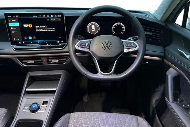 VOLKSWAGEN  Tiguan Photo 11