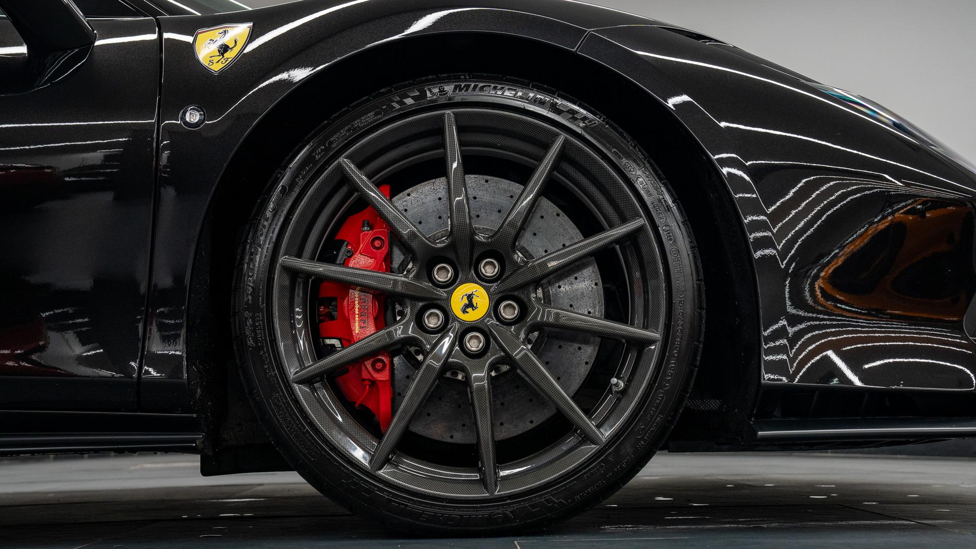 Ferrari F8 Photo 962223fe-e615-4865-9d52-02e771d28eaf.jpg