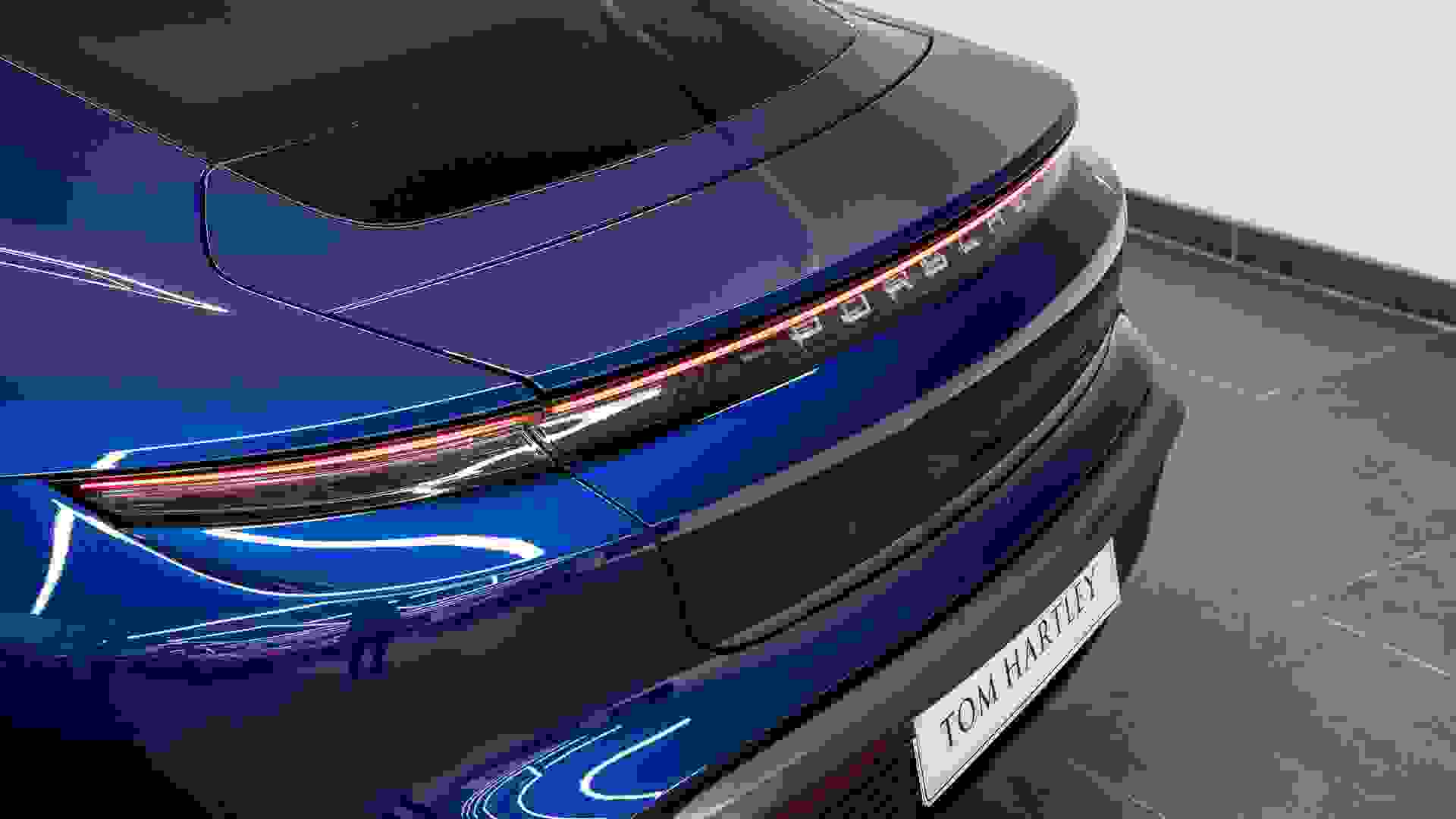 Porsche Taycan Photo 962fe24e-9a41-4263-89a7-32ec5fa13b40.jpg