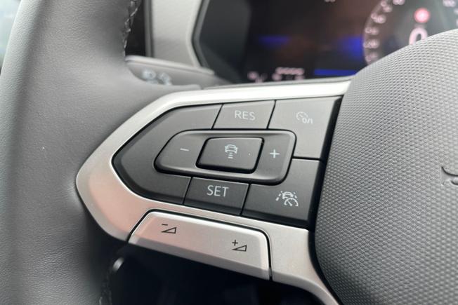 VOLKSWAGEN T-Cross Photo 17