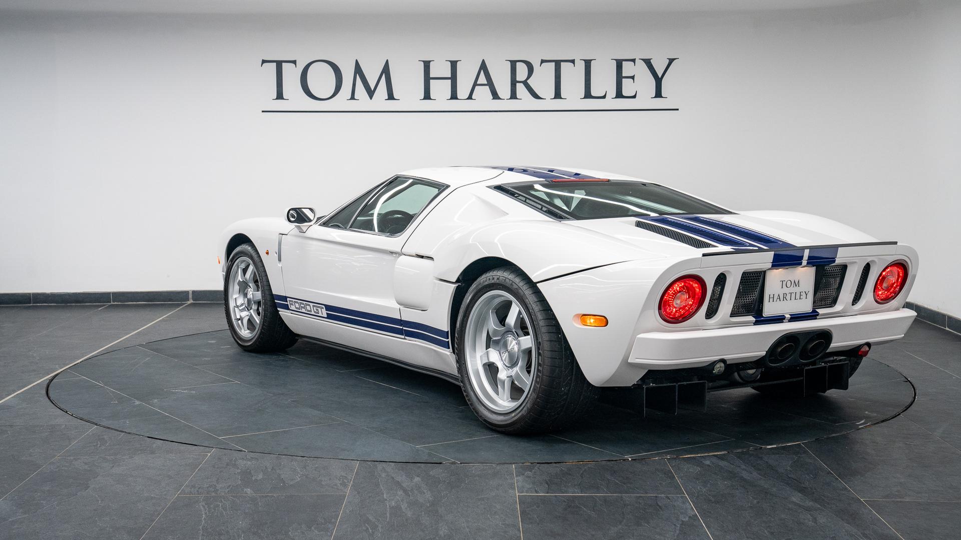 Ford GT Photo 9631032b-070e-489e-be2e-4ac582e17fc1.jpg