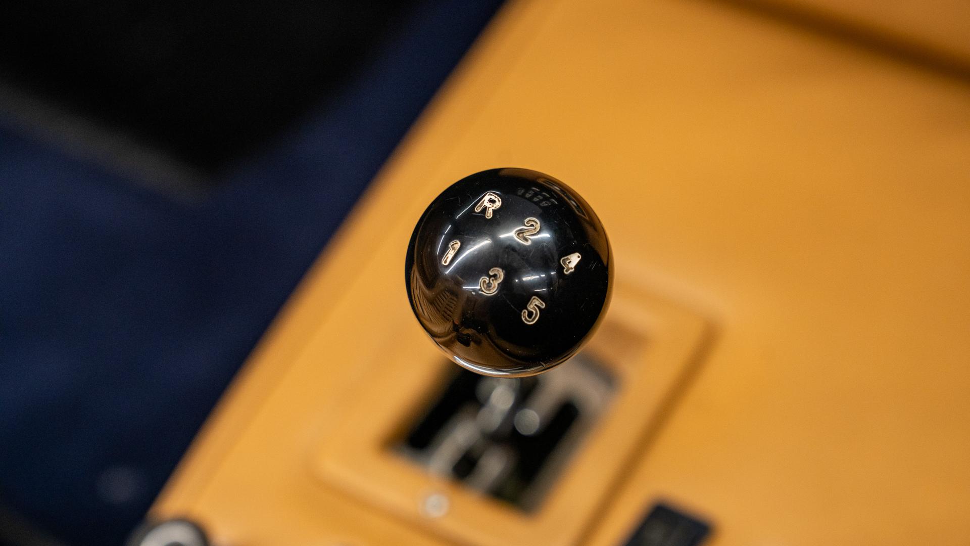 Ferrari 365 GTB/4 Daytona Photo 96313530-59b5-4515-a484-2e5c60d018b4.jpg