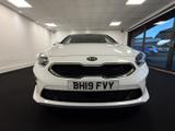 Kia Ceed Photo 1