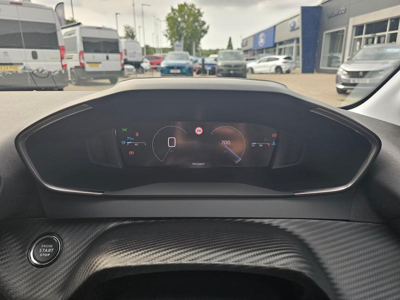 2025 25 PEUGEOT 208