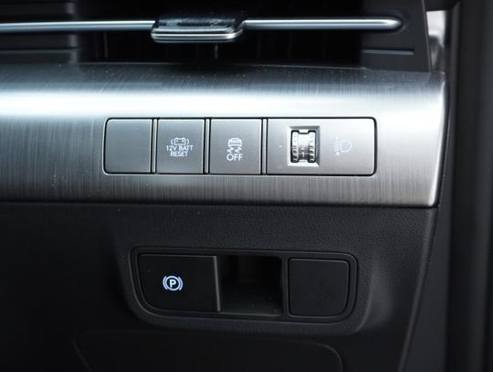 Hyundai KONA Photo 965490d4-c5c2-47ce-841b-f0feee661302.jpg