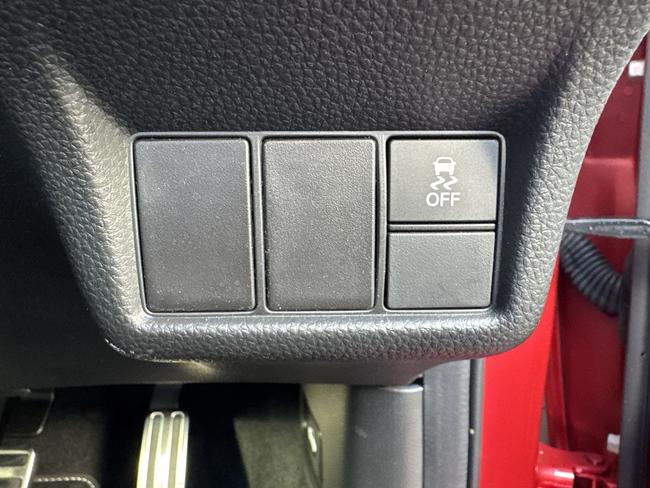 Honda Civic Photo 96566c74-7d67-46bd-80b2-529deb5678d3.jpg