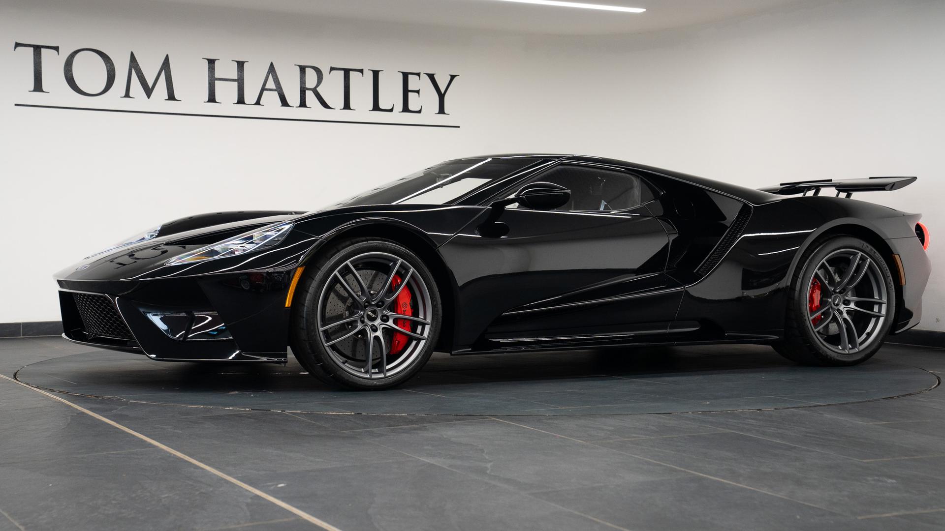 Ford GT Photo 965b0d1b-364d-42f7-8c38-8bb3defdf7d0.jpg