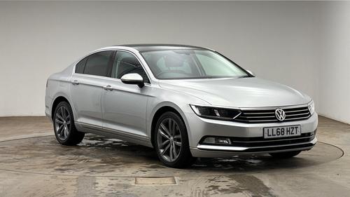 VOLKSWAGEN Passat 2.0 TDI GT 4dr [Panoramic Roof]