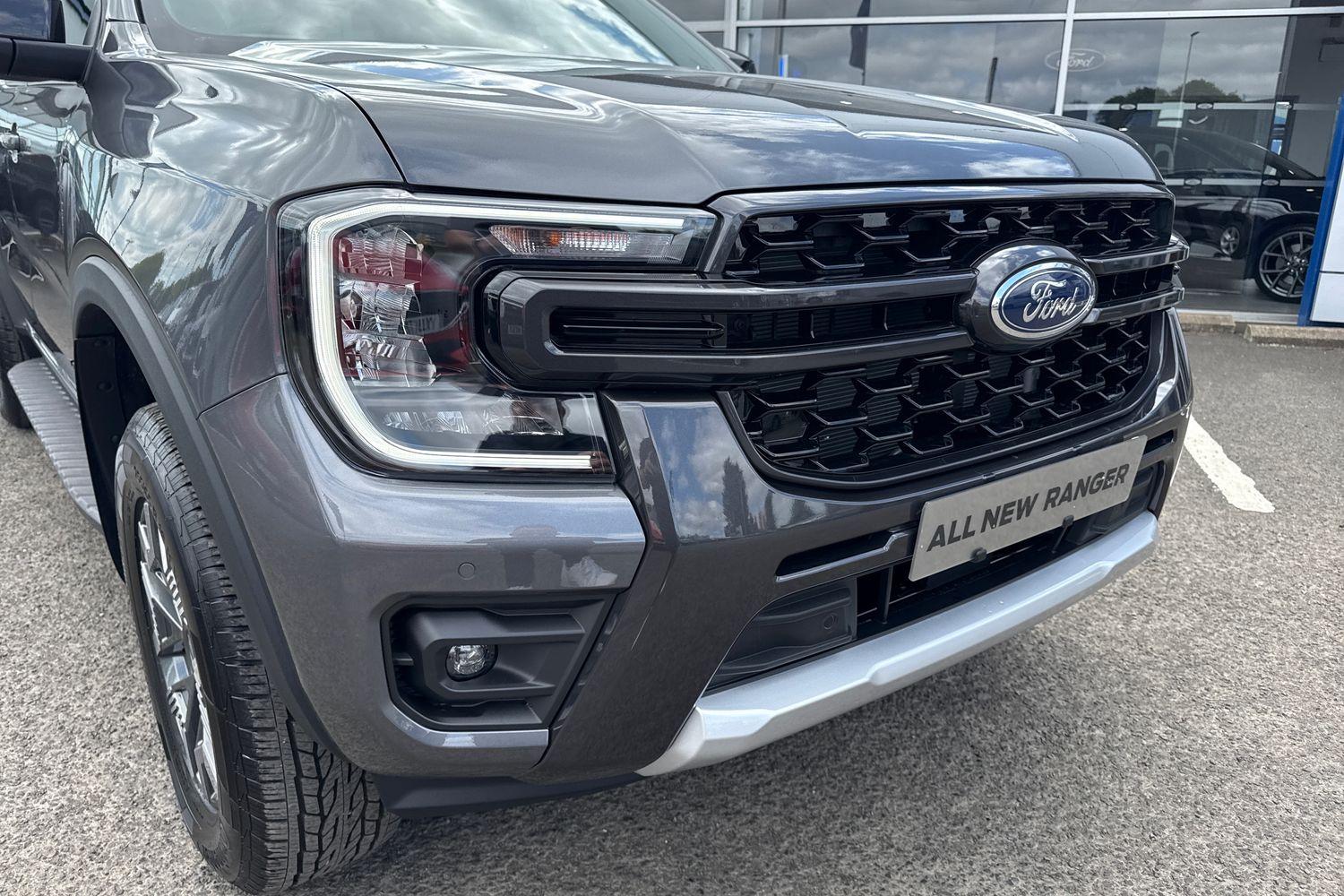 Ford RANGER Photo 31