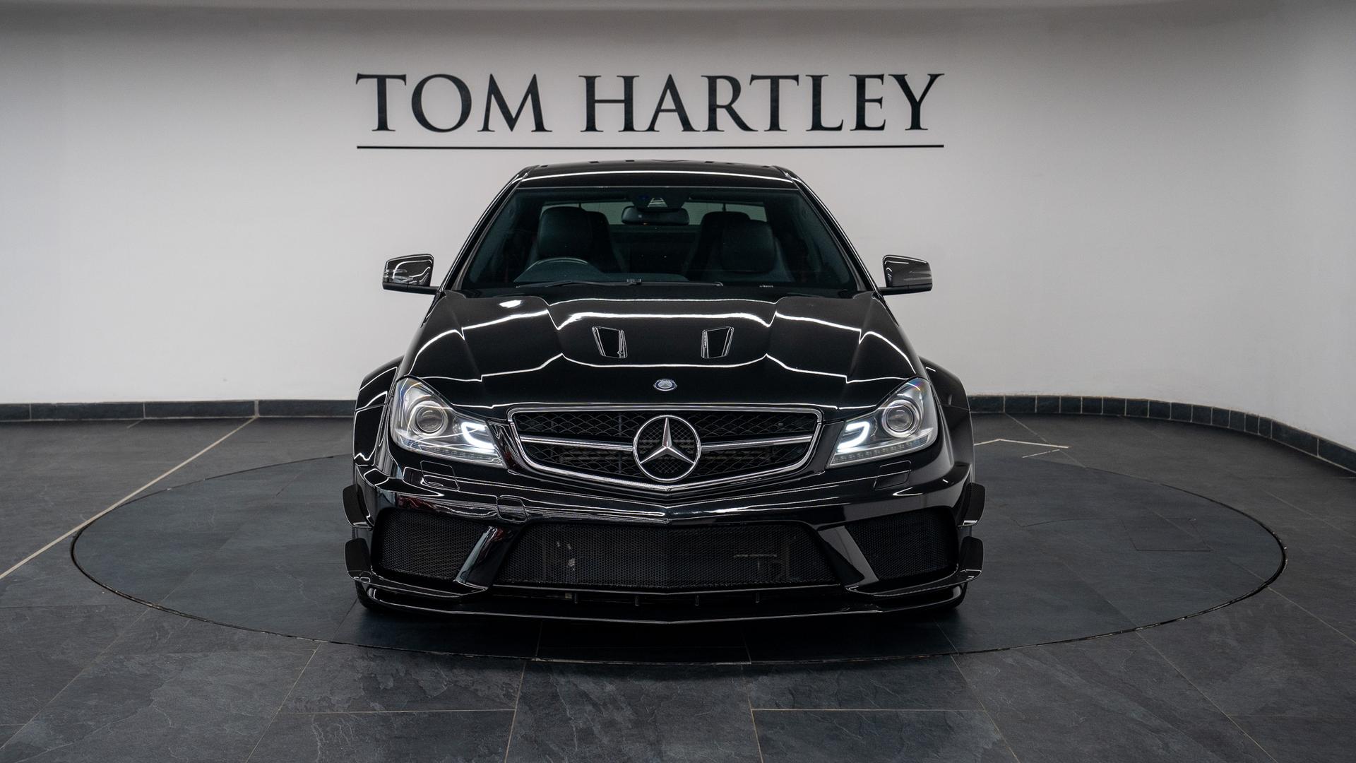 Mercedes-Benz C63 AMG Photo 96ab4863-2b11-4068-89f2-731441663e2a.jpg