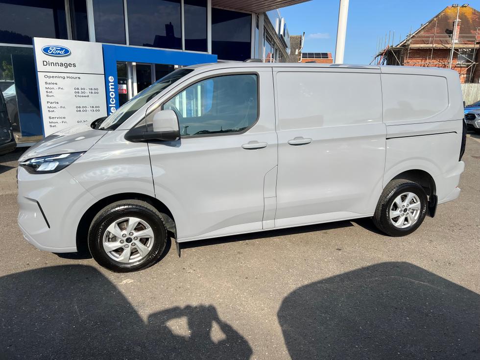 Ford Transit Custom Photo 96c9d406-019a-49ac-9d19-064ee032394c.jpeg
