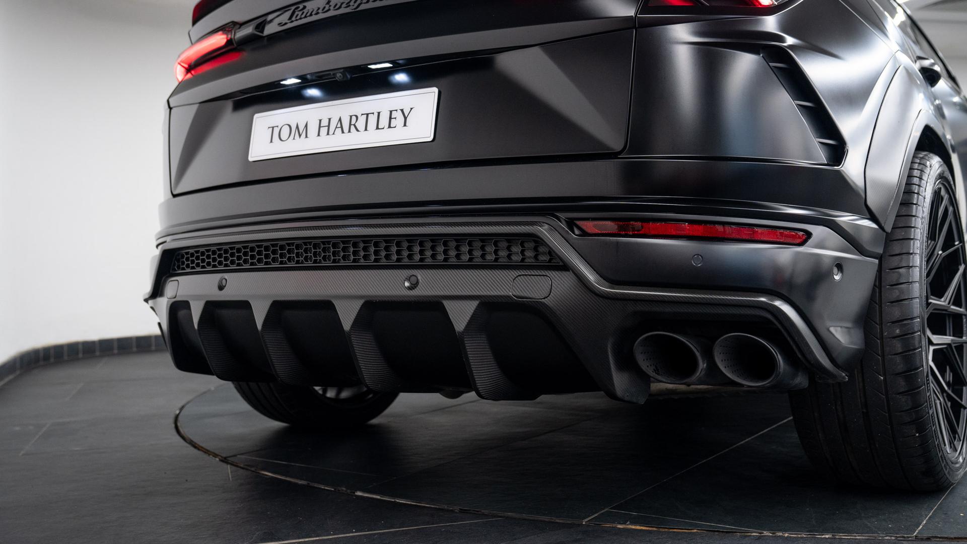 LAMBORGHINI Urus Photo 96dd98d8-19fb-4e97-b4f7-20180b0dc2c4.jpg