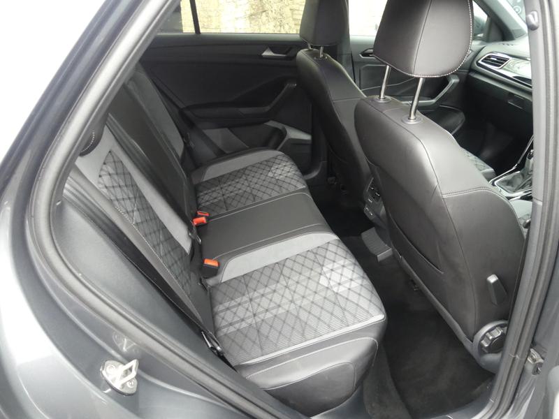 Volkswagen T-Roc Photo 96eccd11-2d7c-49d9-9e01-e9ee44cc1de4.jpg
