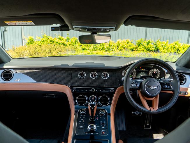 BENTLEY Continental GT Photo 4