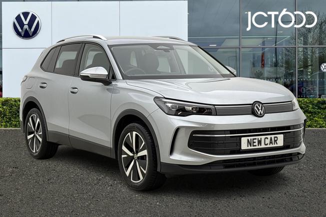 VOLKSWAGEN  Tiguan  Photo 1