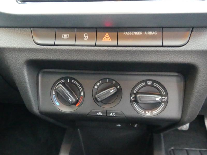 Skoda Fabia Photo 9737944b-2513-41ff-8490-55cdb96c0d6f.jpg