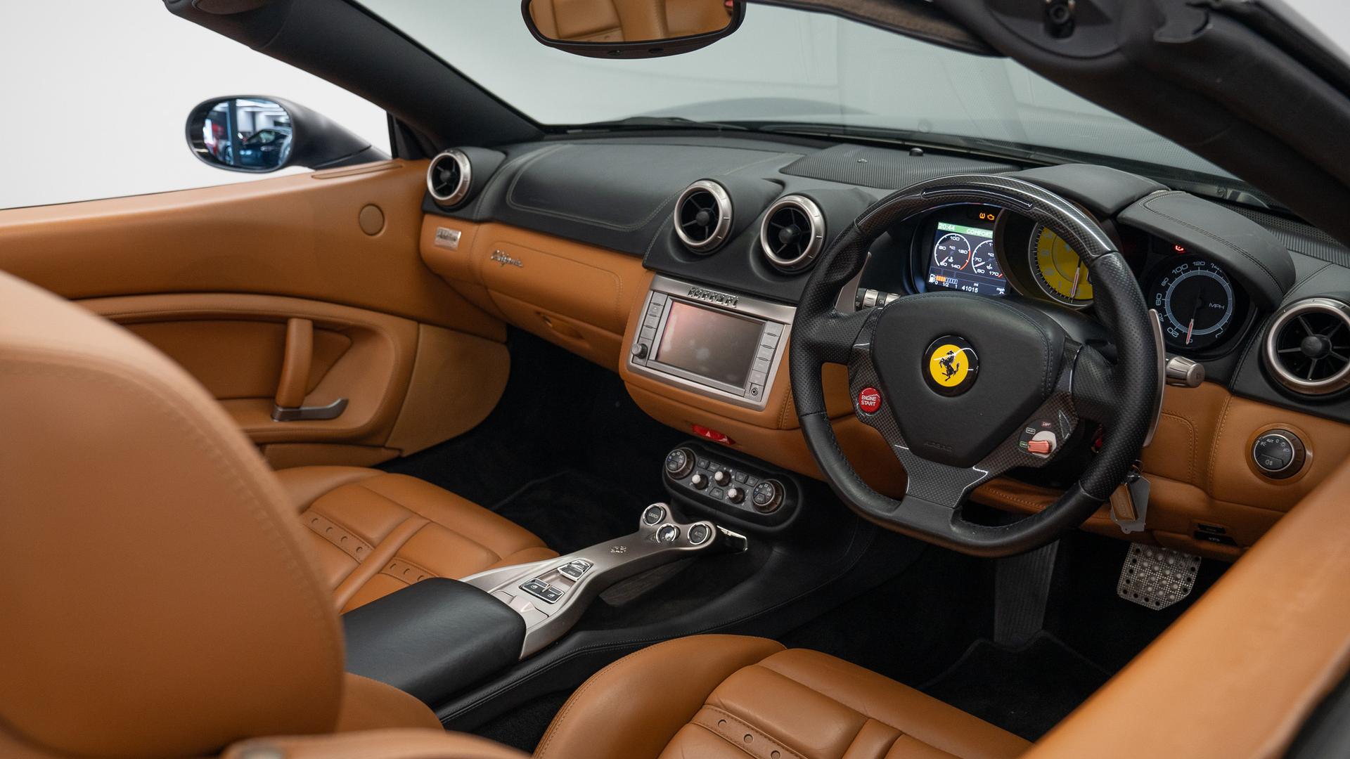 Ferrari California Photo 973c41a0-9099-48dc-baf0-41bde0492338.jpg