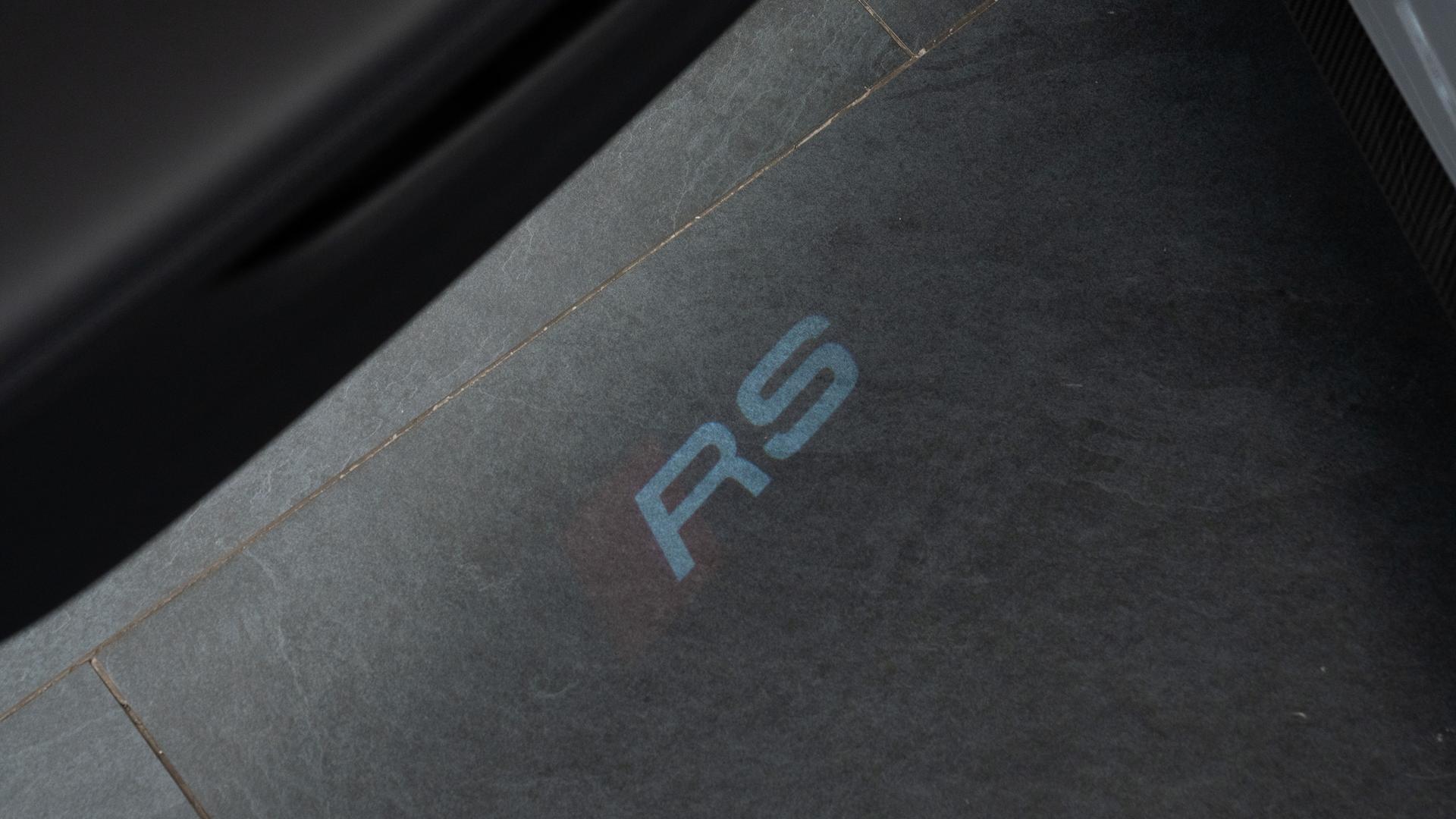 Audi RS6 Photo 973df30e-76b1-4d28-ac60-de462c471028.jpg