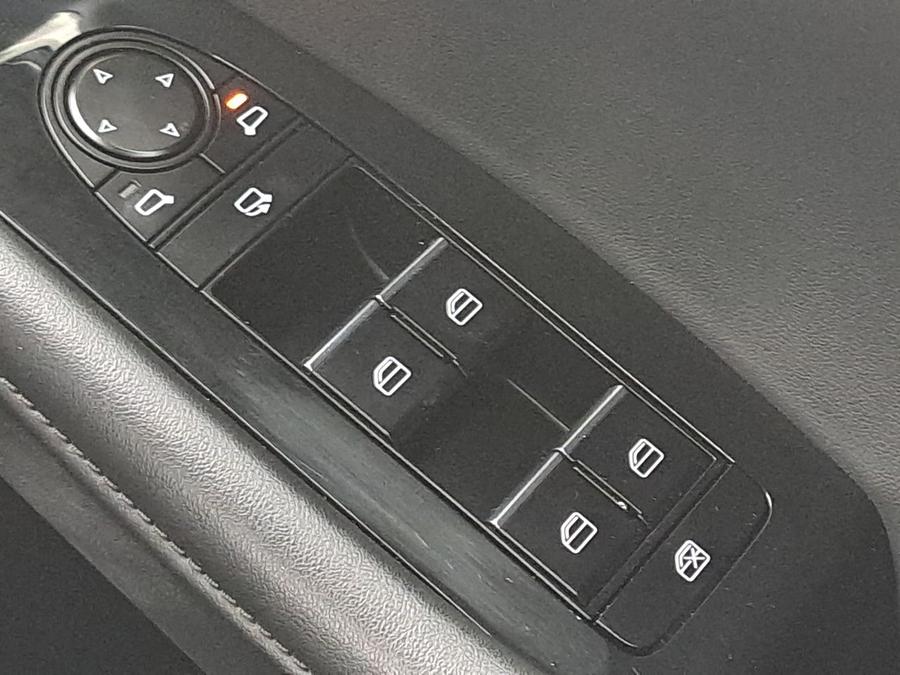 Mazda Mazda3 Photo 9740d480-9145-4552-87ea-54690551f0aa.jpg