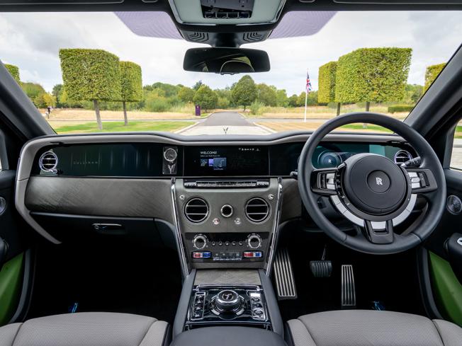 ROLLS-ROYCE Cullinan Series II Photo 7