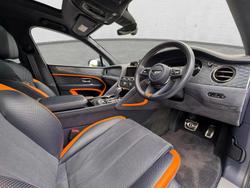 BENTLEY Bentayga Photo 2